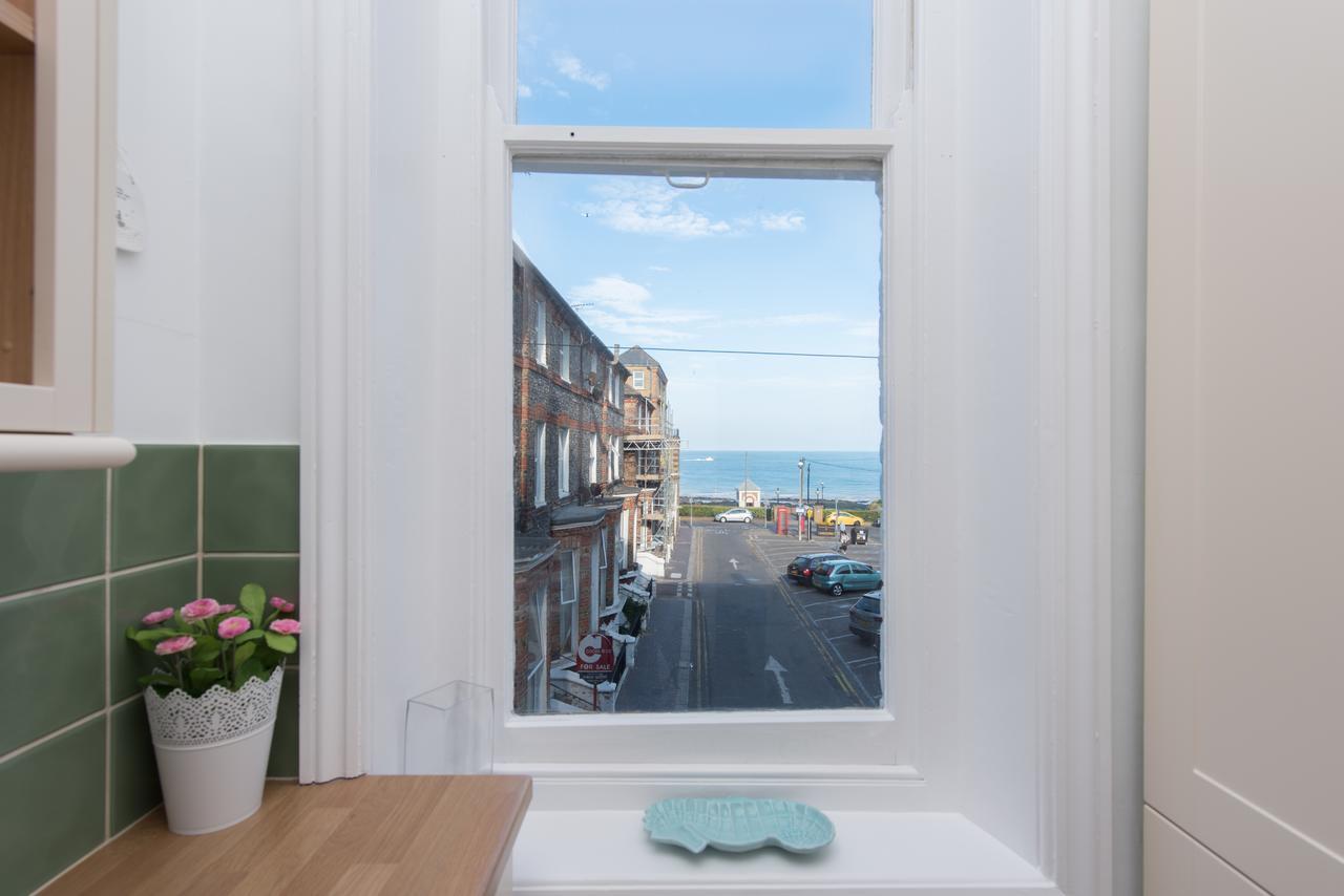 Fantastic Sea View, 1 Bed Sleeps 2 Apartment Бродстеърс Екстериор снимка